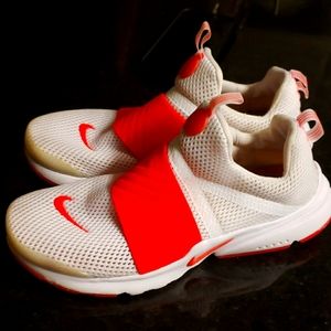 Nike  presto sport shoes
